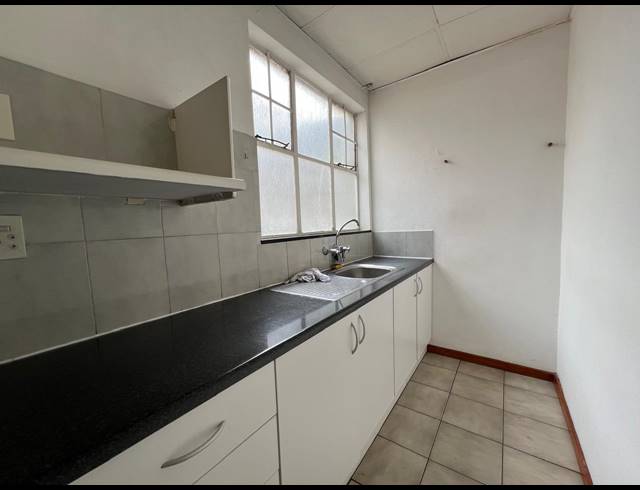 275M² OFFICE TO LET IN FERNDALE